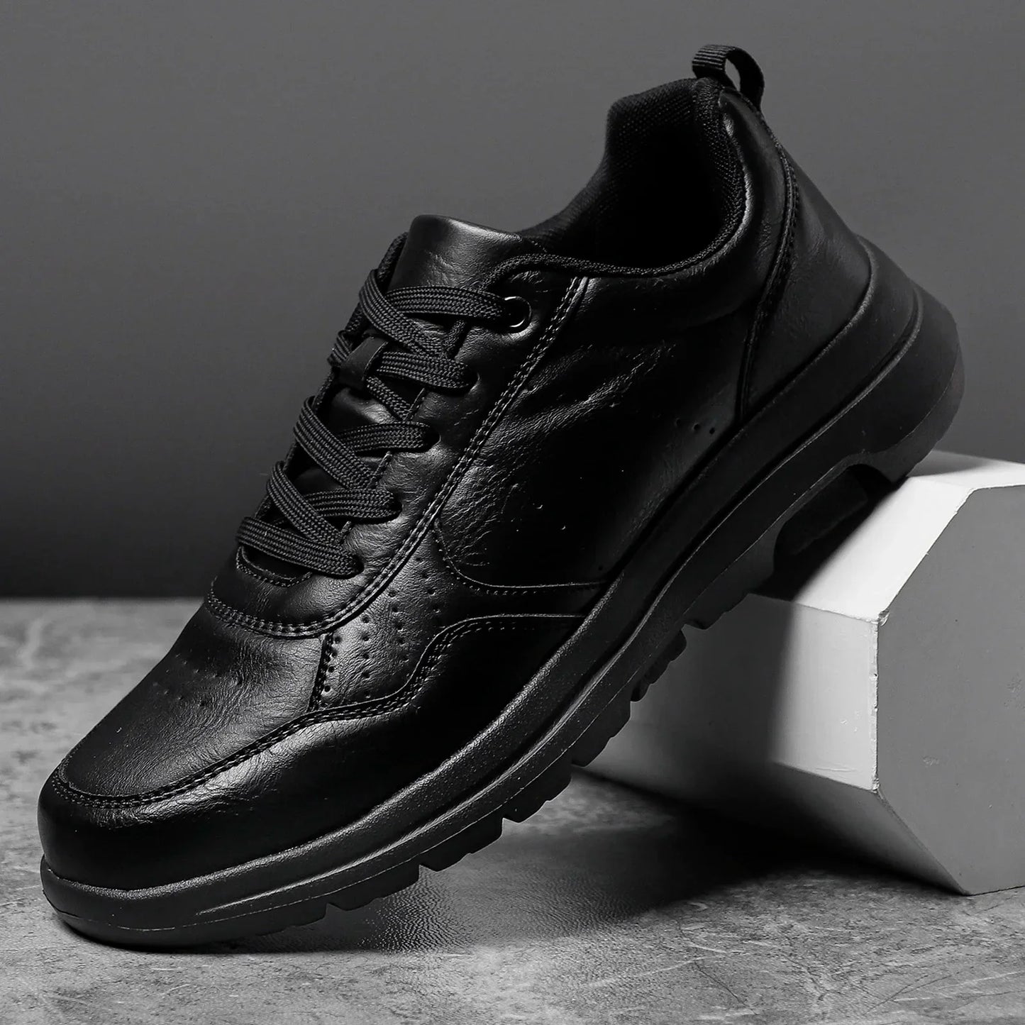 Leo Classic shoes